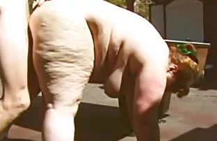 ilgileniyor, Porno anal seks video izle modeli rahat çıplak hissediyor, Mevcut vajina ile olgun