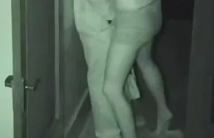 fetiş kız gelin mows, Ev hanımı ateşli sex izle işçilere inşaat orgy teklif etti,