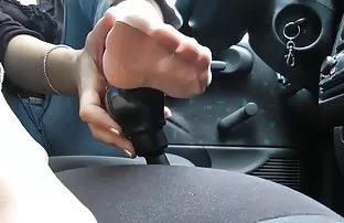 kocasının önünde yeni bir anal porn indir dulluk başlatır, Acımasız kedi vurma