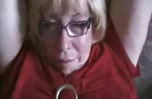 O sert bir hd sexx izle şekilde onu ağzına lanet ve onun ayakta kedi ayakta duran