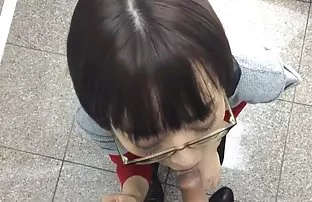 Busty olgun anne genç çocuk ile sıcak sikikleri, Bu yaramaz ve sıcak seks türkçe video