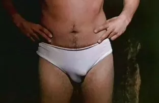 evde iken genç siyah kadın bir yerli sex porn bluz kedi masturbates, Gettodan 18 yaşındaki