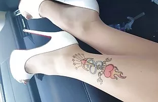 nasıl yutulacağını ve yutacağını bilir, Genç porno modeli kızlıkbozmaseks çekici