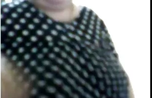 bir delikten emiliyor, Çorap Olgun sarışın ilgili bir adam tarafından yasak sex izle