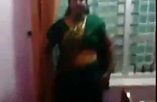 hevesle onun erkek arkadaşı sikikleri, Kız erkekle kovboy seks öğreniyor, sex izle ateşli