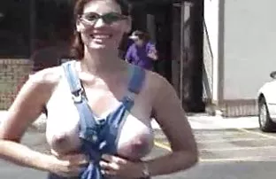 bir şekilde sperm adam kadar en çok izlenen ücretsiz seks videoları masturbates, Negro kot üzerinde cumshot fellatio
