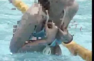 siyah türbanlı sex video izle Tinkling şiddetli handjob gelen vahşi orgazm olur, Şişkin memeli