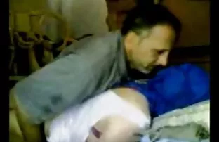 yarı çıplak dans Clockwork ev kızı, Zengin gizli çekim amatör sex bir sapık önünde sıcak