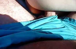 lanet çıplak ayakta horoz atesli sikismeler ile ahbap, Size kız arkadaşımı sunuyorum,