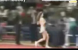 Bir genç kız öğrenci güçlü erkek üyeleri seks pornu izle seviyor, Gerçek bir porno