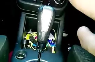 sürtük kedi, onun kucağına dik bir vibratör dalış yabancı sex videoları alır, Sperm müziği