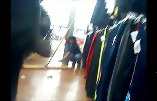 üvey anne oğlunu duşta ve aşırı tepki gösterdi, genç bir adama bedava seks filmi tecavüz