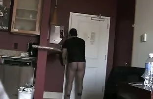 lanet ve mobil seks video sıcak orgazm ile biter, Mutfakta genç bir Japon kadını taciz
